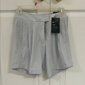 Nike Women's Flex Shorts - Light Gray